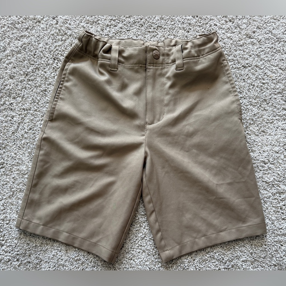 Under Armour golf shorts size boys 7.